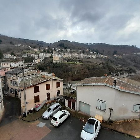 Aparthotel La Gabare 1 à Thiers Extérieur photo