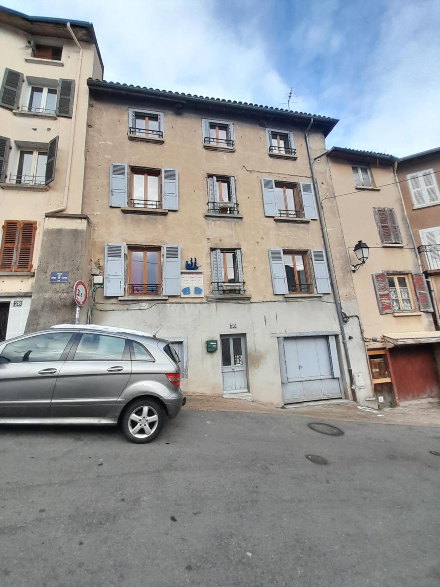 Aparthotel La Gabare 1 à Thiers Extérieur photo