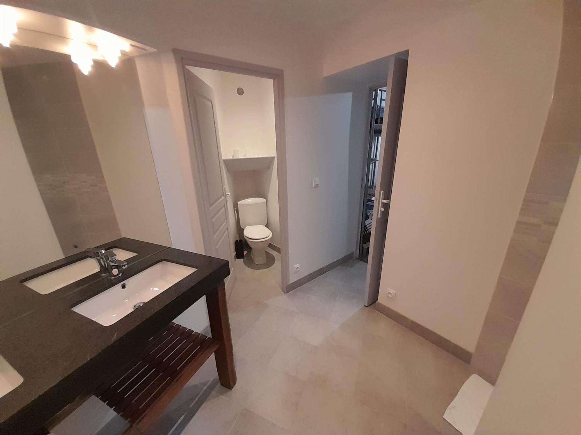 Aparthotel La Gabare 1 à Thiers Extérieur photo